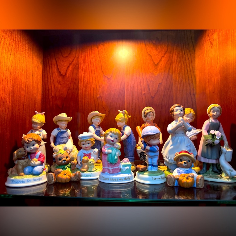 Homco Figurine Collectible Sculptures & Figurines